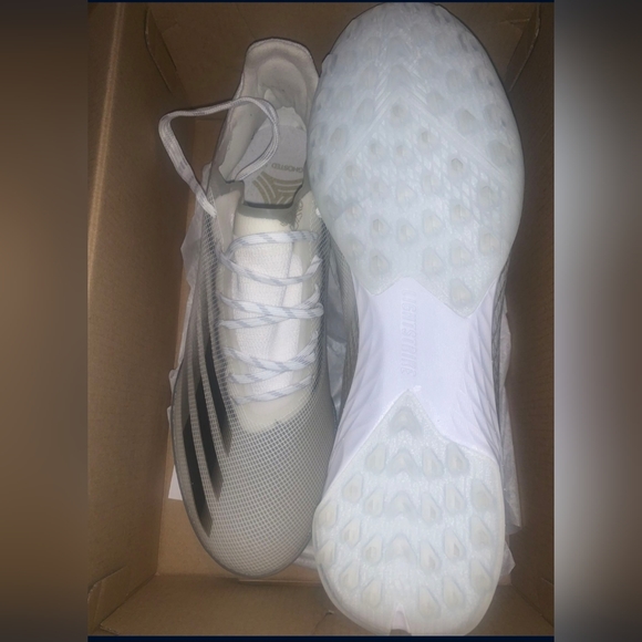 Adidas Soccer Shoes for turf field Size 11 but run small for a size 10 - Picture 2 of 3